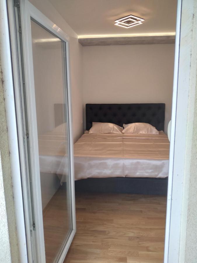 Apartman Podgorica Stara Varos Vlado ภายนอก รูปภาพ